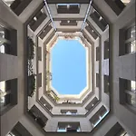 Stunning With Lift - Louvre Paris