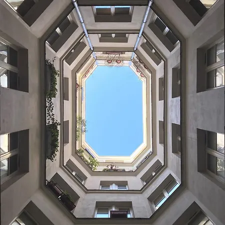 Stunning With Lift - Louvre Párizs